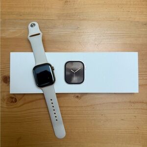 Apple Series 10 with GPS 42mm